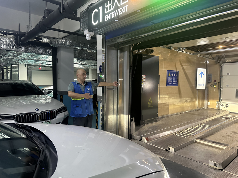 2三醫(yī)院地下停車場(chǎng)